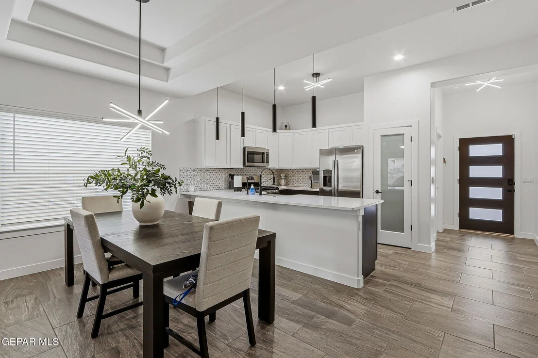 Photo of 7404 NORTE VALLEY Lane