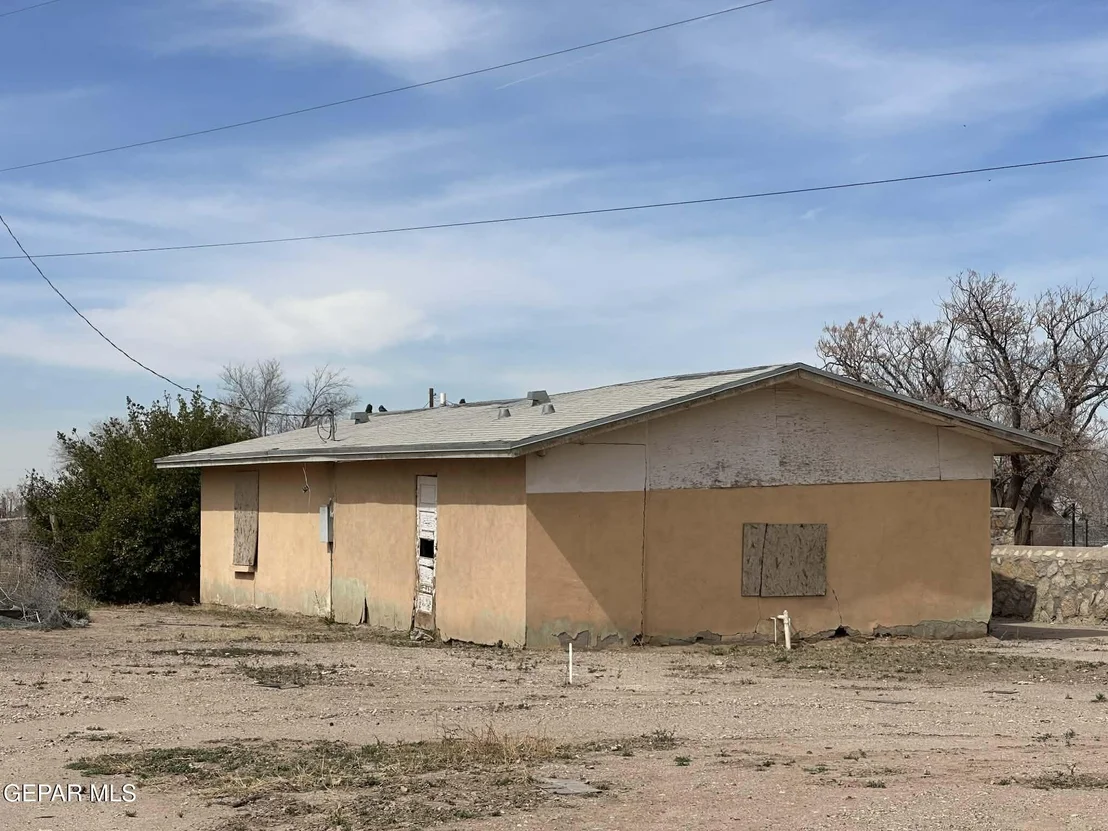 Photo of 310 Place Road