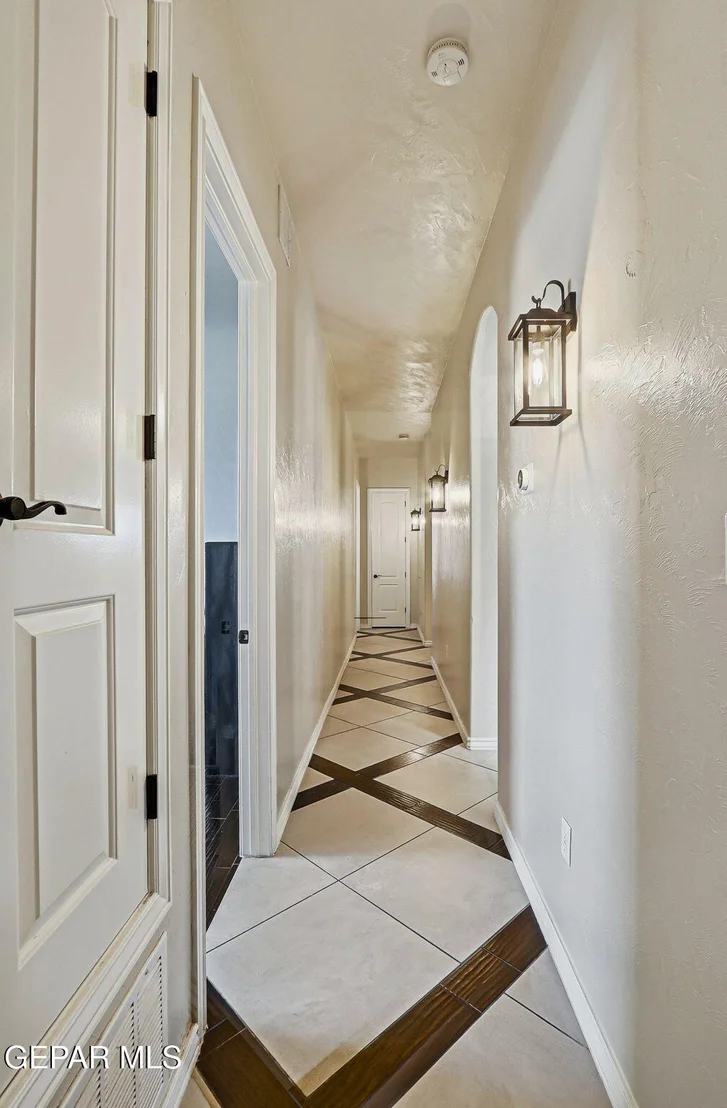 Photo of 899 Cortona Place