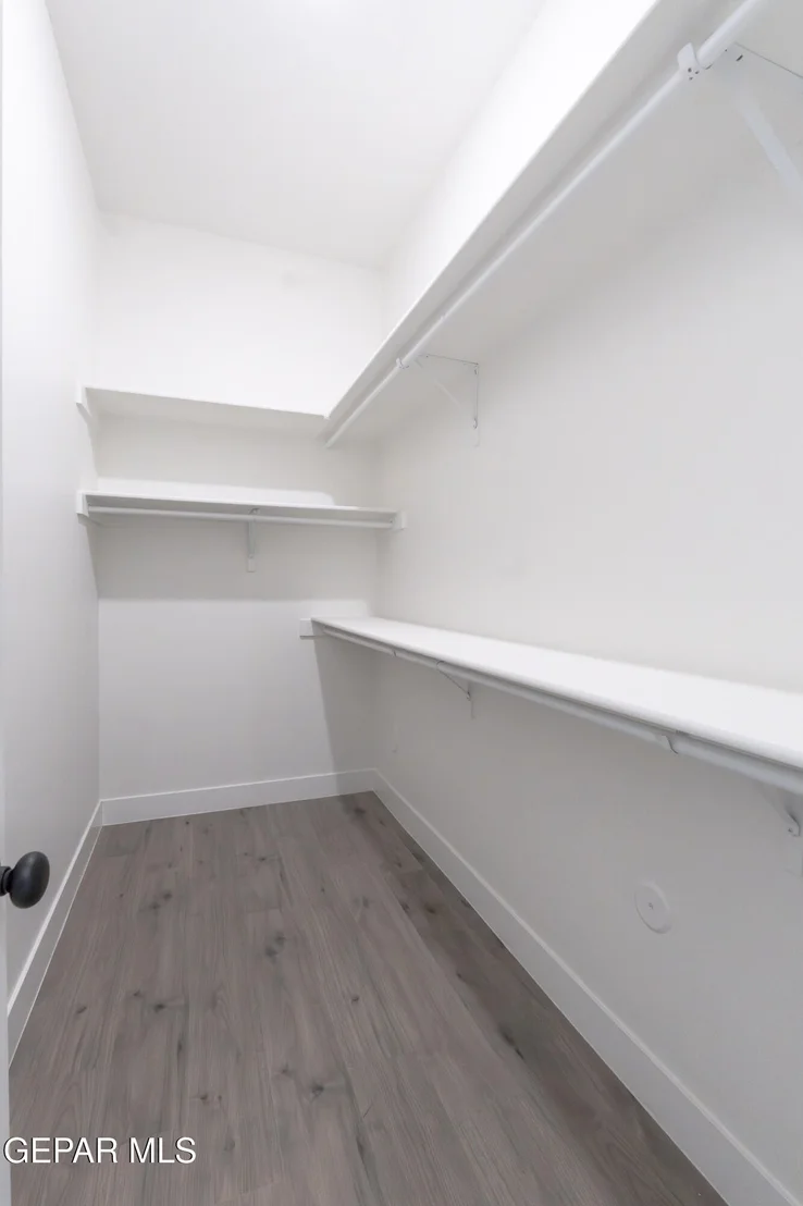 Photo of 3772 Scheme Place