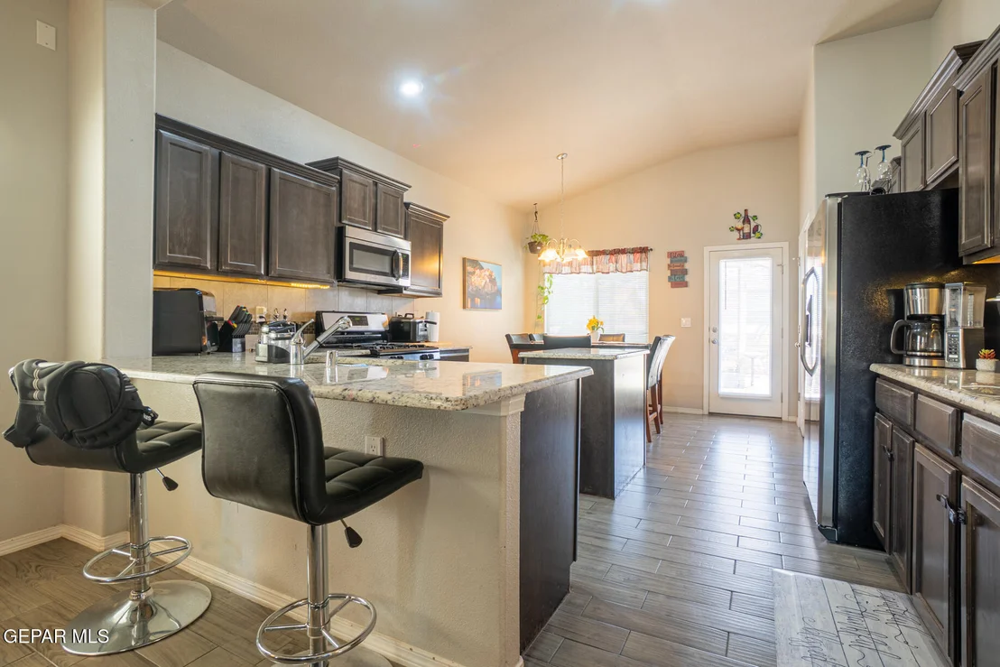 Photo of 7505 EAGLE VISTA Drive