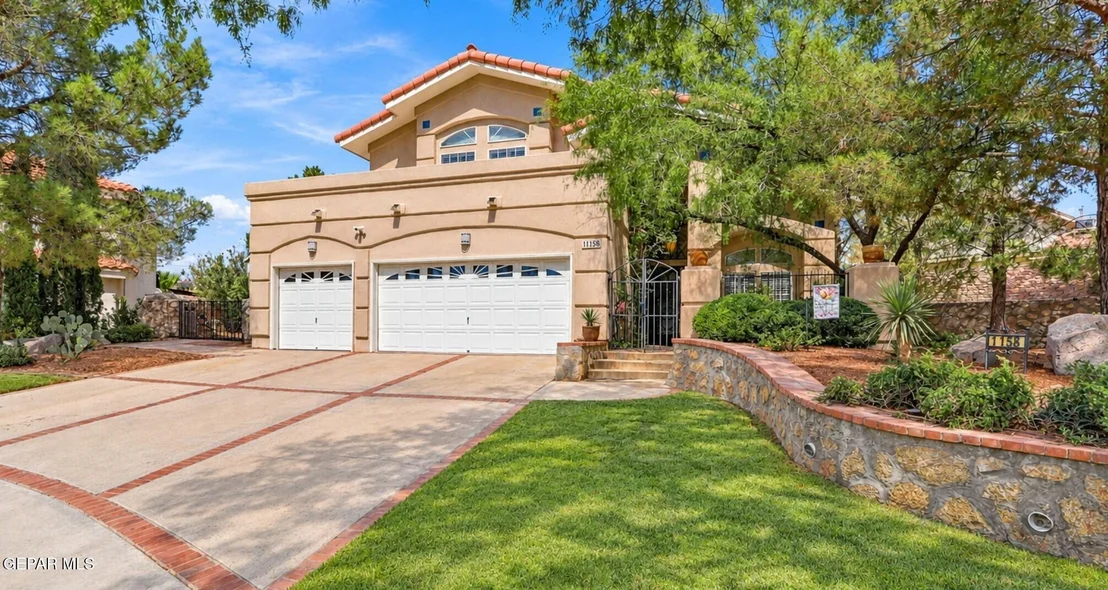 Photo of 1158 PINE RIDGE Way