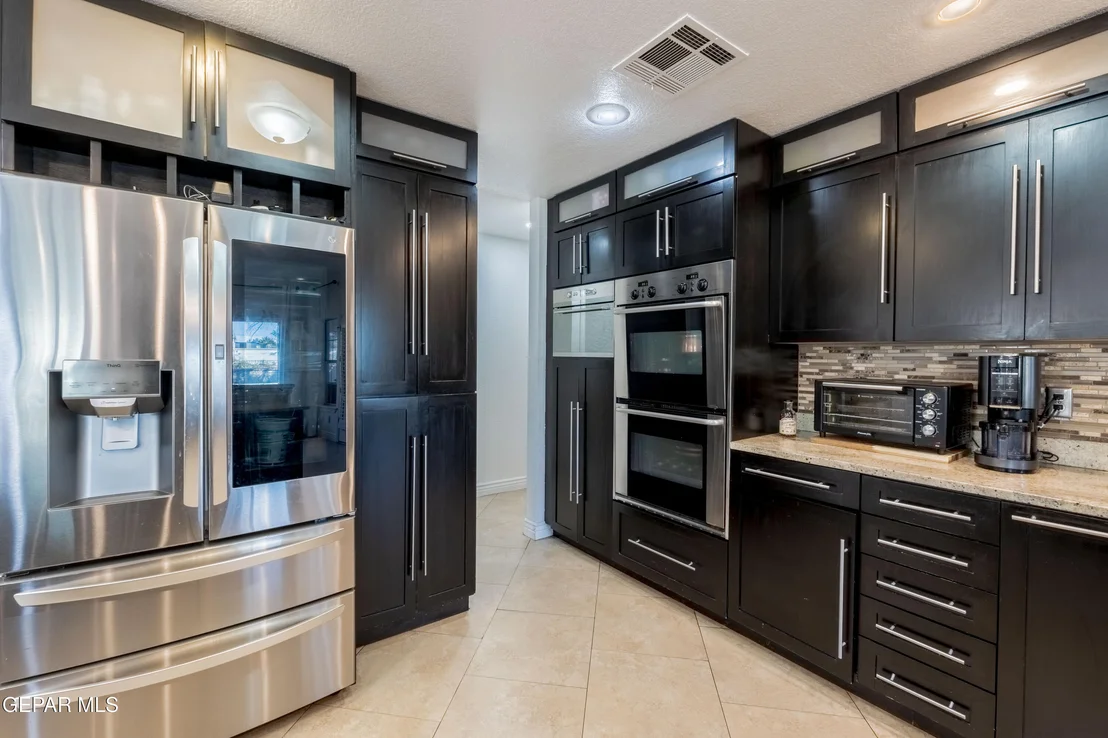 Photo of 721 WILLOW GLEN Drive