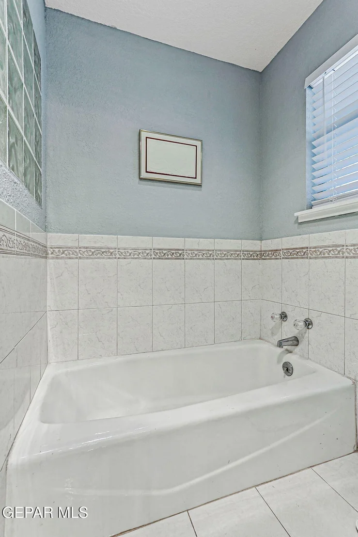 Photo of 4332 DONNYBROOK Place