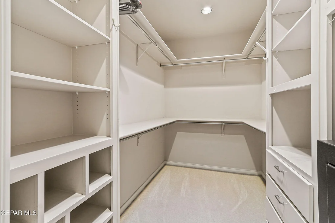 Photo of 1039 LOS JARDINES Circle
