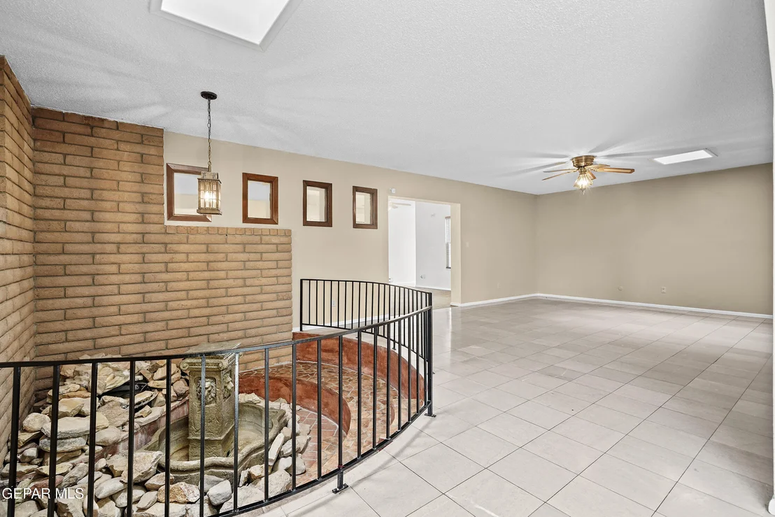 Photo of 805 MARIMBA Drive