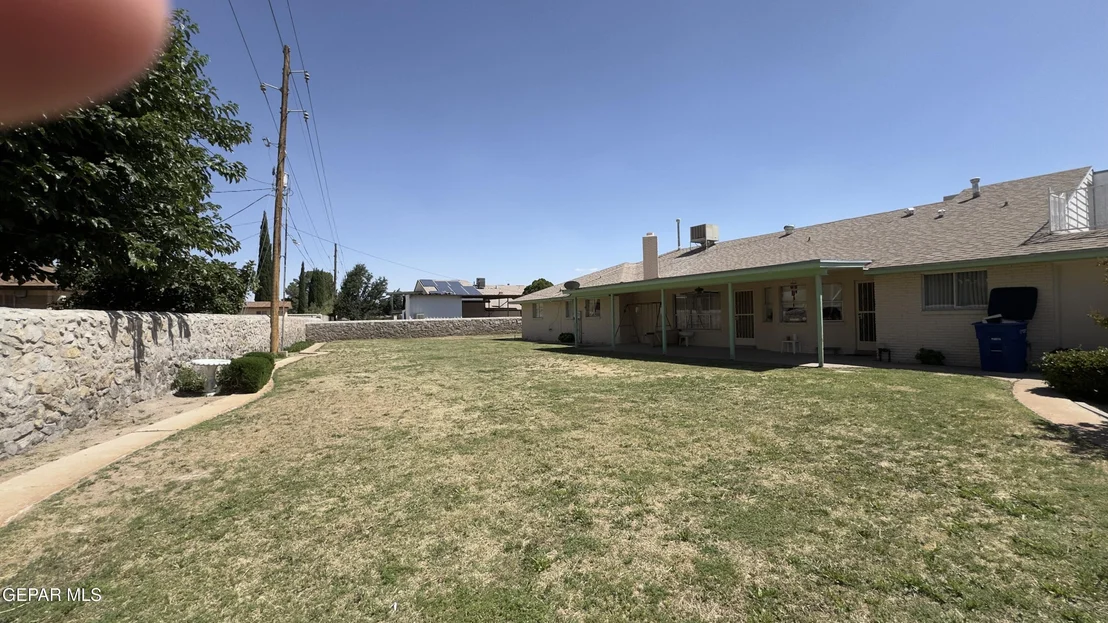 Photo of 8901 PARKLAND Drive