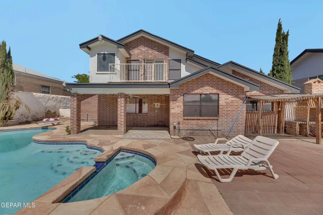 Photo of 1305 JAMES KELLEY Drive