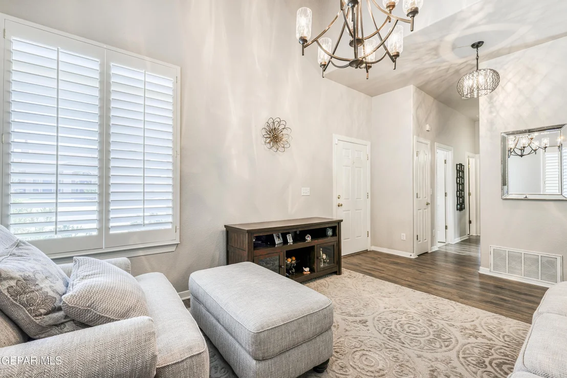 Photo of 7713 OAK LANDING Drive