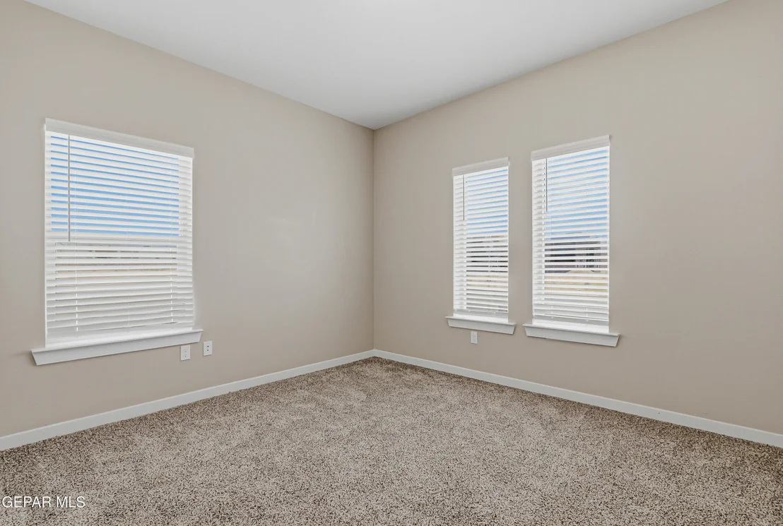 Photo of 3768 Model Lane