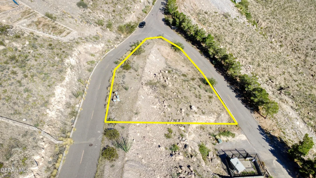 Photo of 17 Apache Crest Drive