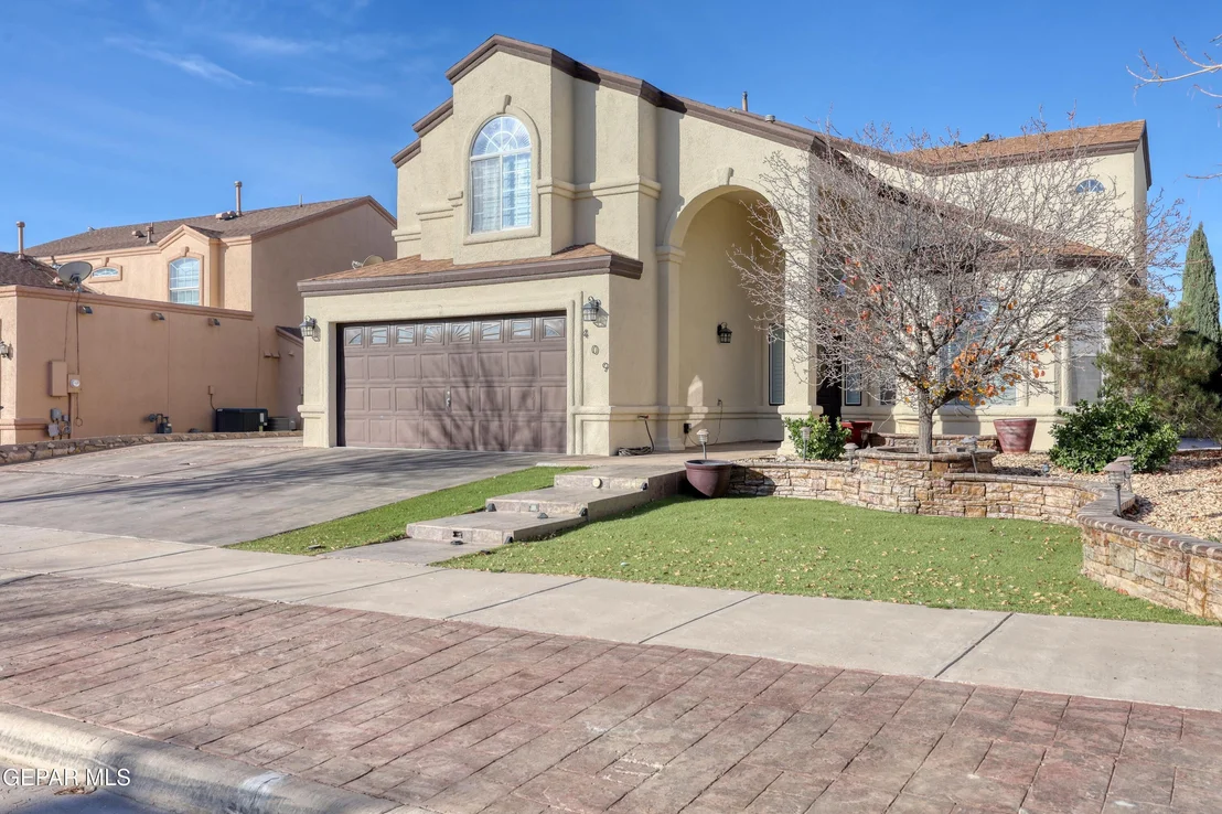 Photo of 409 EMERALD BLUFF Drive