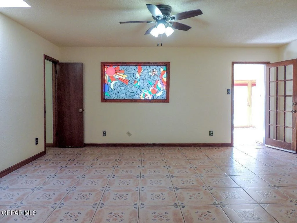 Photo of 1067 Esplanada Circle