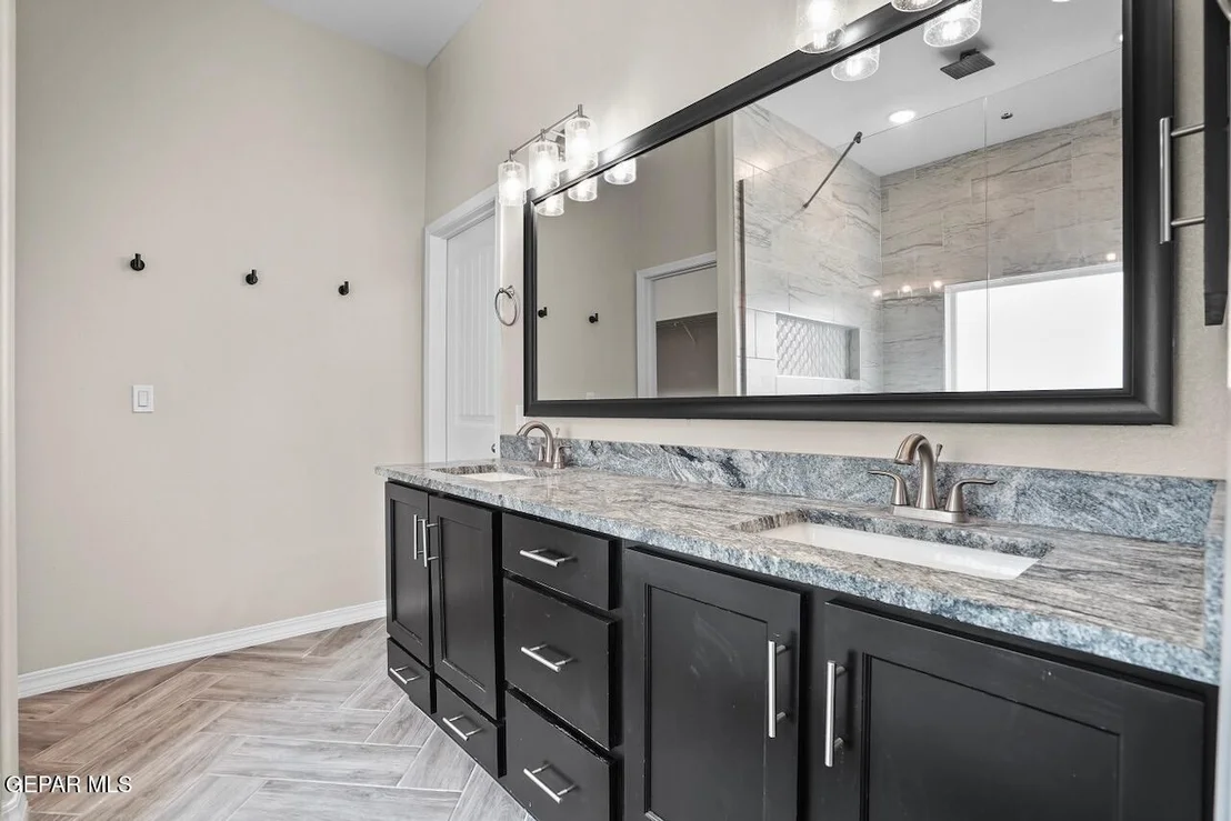 Photo of 965 CROOKED RIVER Drive