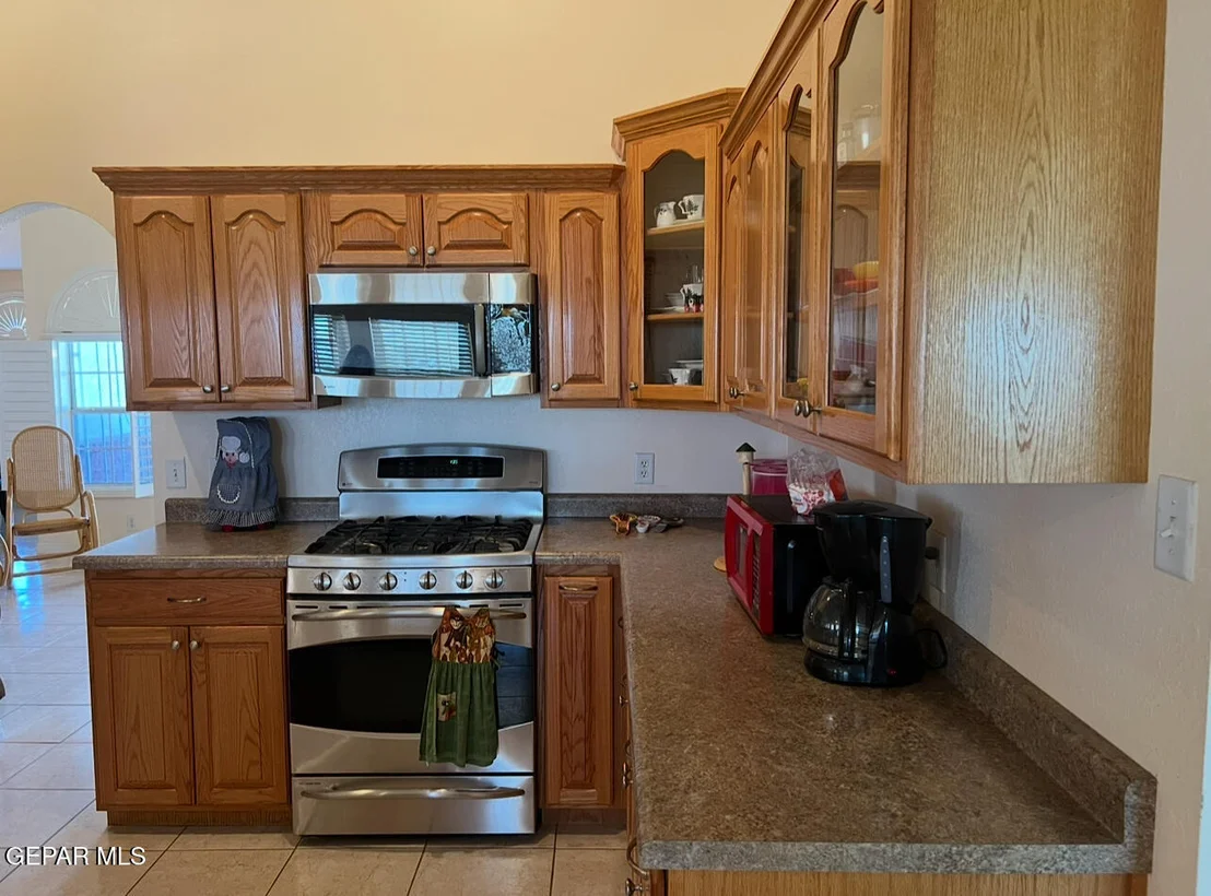 Photo of 225 PEYTON Road