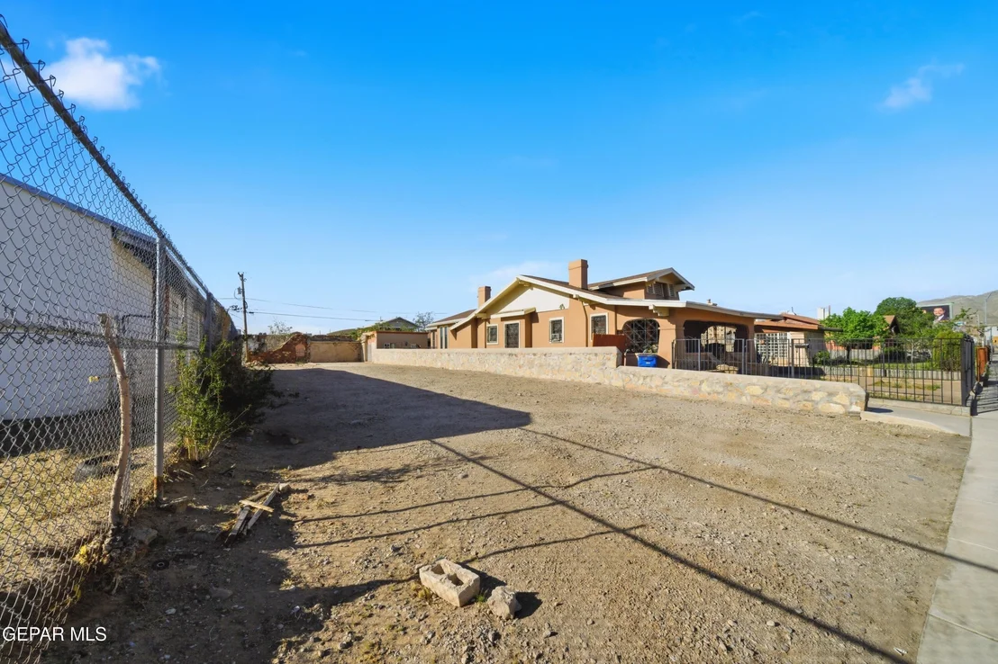 Photo of 3812 TROWBRIDGE Drive