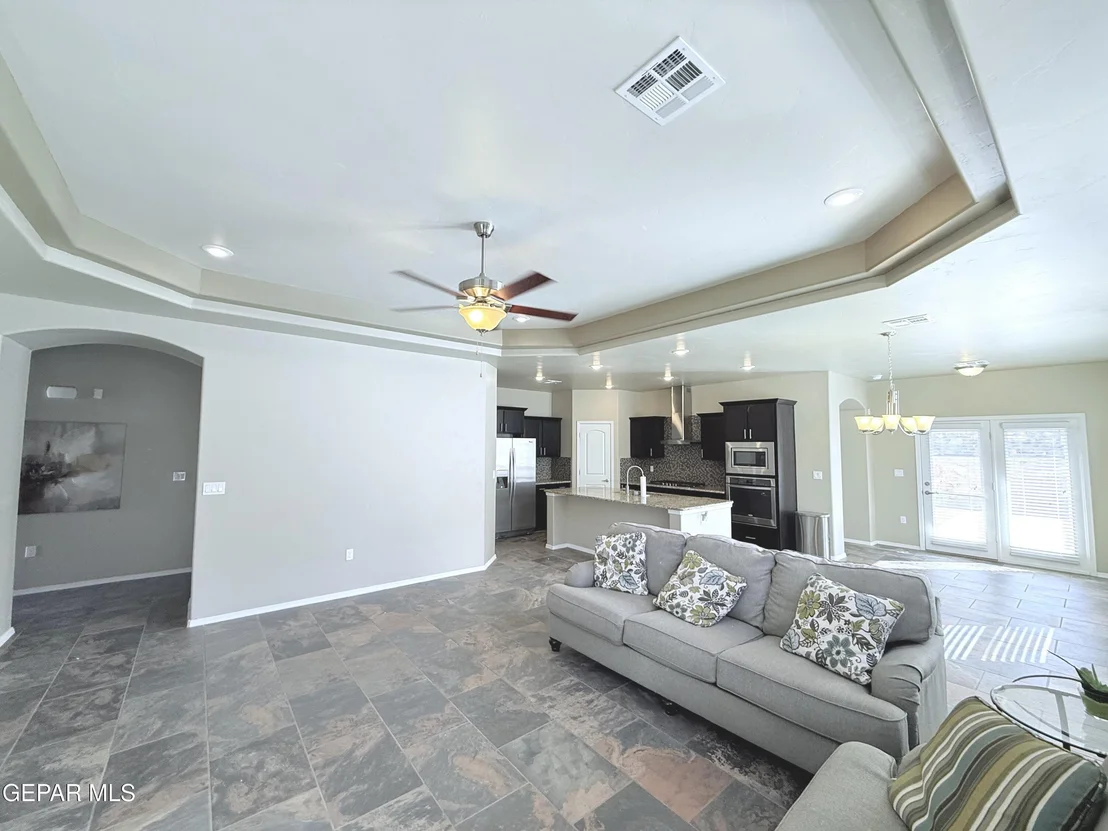 Photo of 270 SilverHill