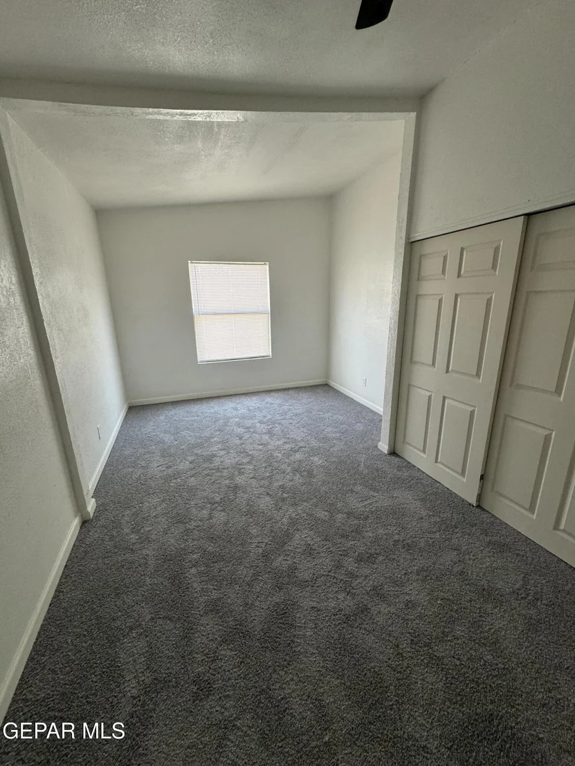 Photo of 331 CARNIVAL Drive