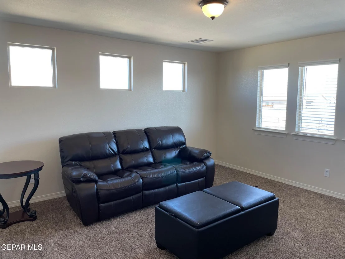 Photo of 10716 Daryl Johnston Street