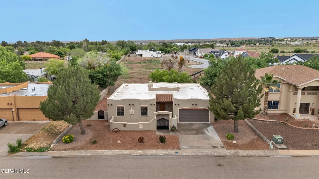 Photo of 1072 LOS MOROS Drive