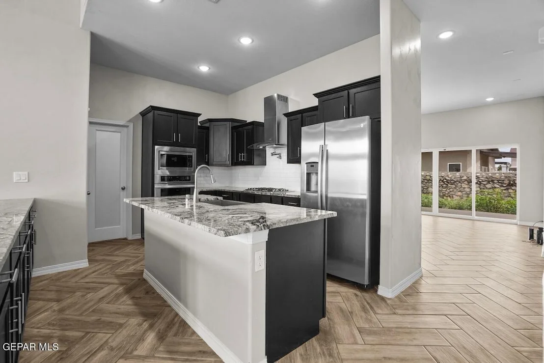 Photo of 965 CROOKED RIVER Drive