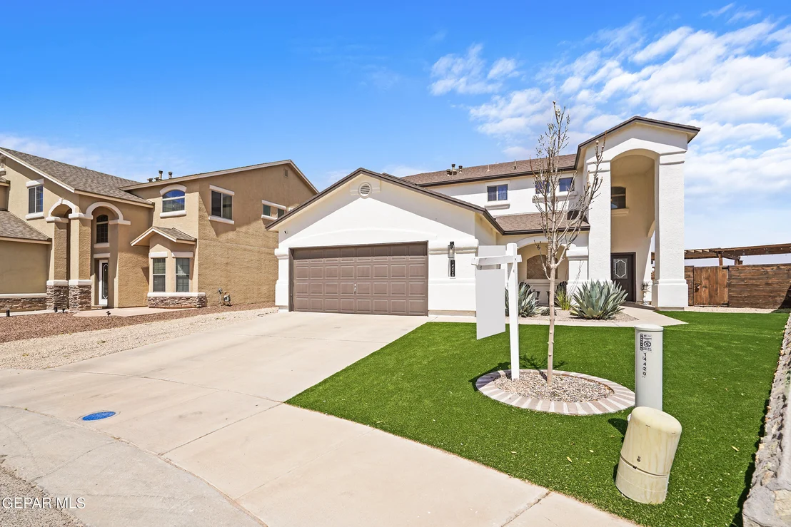 Photo of 14425 APPLE POINT Court