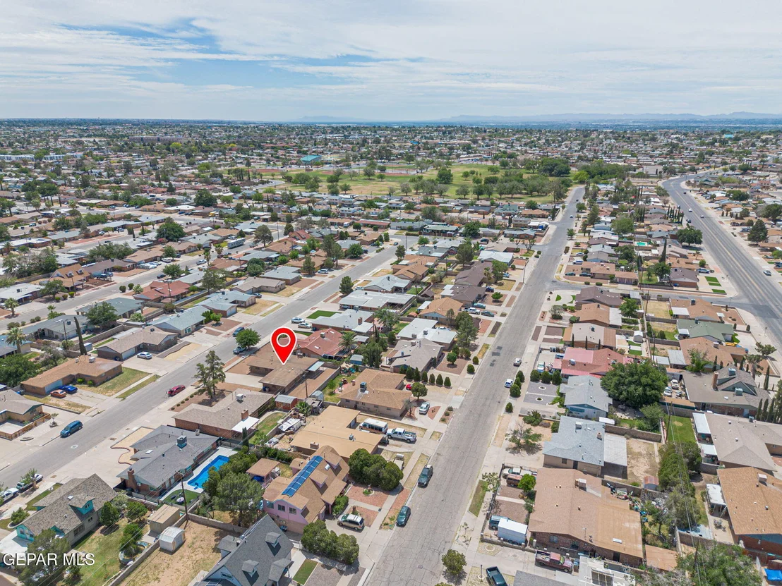 Photo of 3217 SHETLAND Road