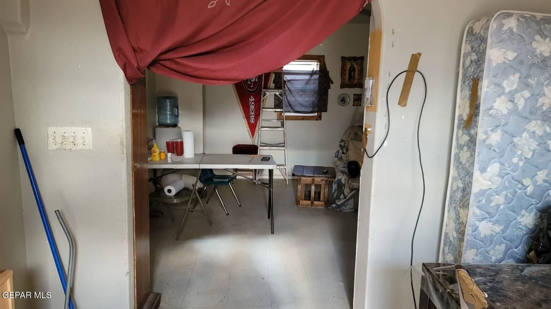 Photo of 854 Yates Place