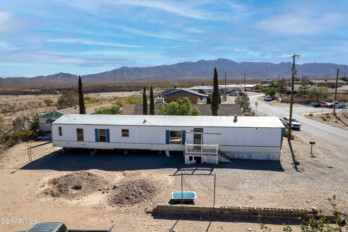 Photo of 1417 Coach Road