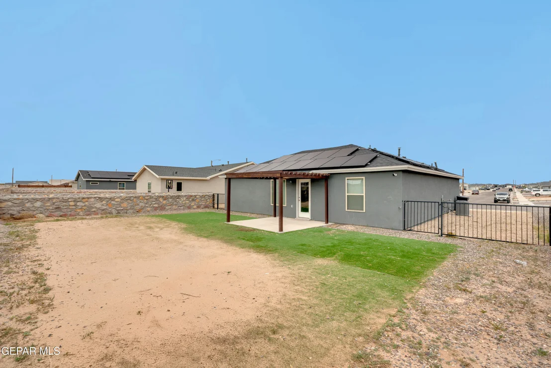 Photo of 1069 WHITEBRUSH Road