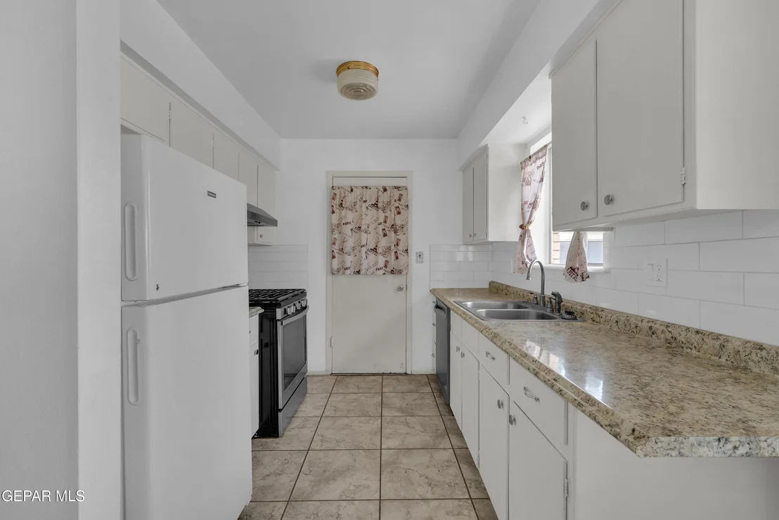 Photo of 10363 PASADENA Circle