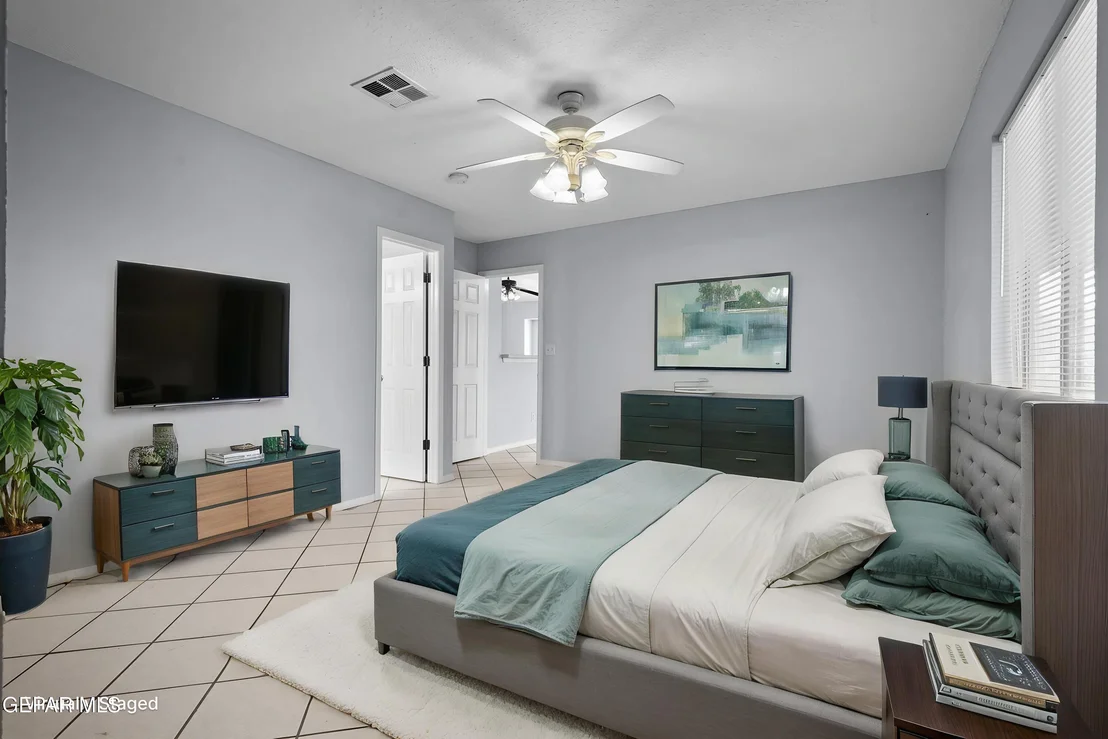Photo of 11609 BELL TOWER Drive