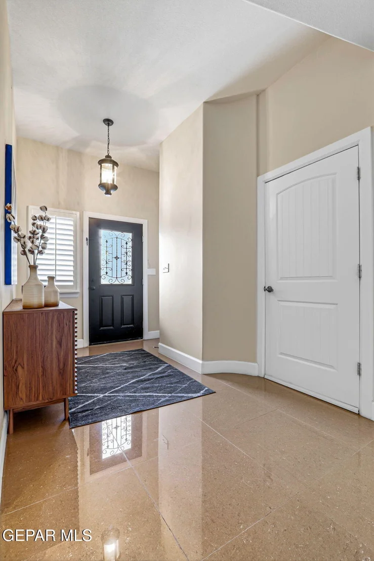 Photo of 5833 SPANISH Place