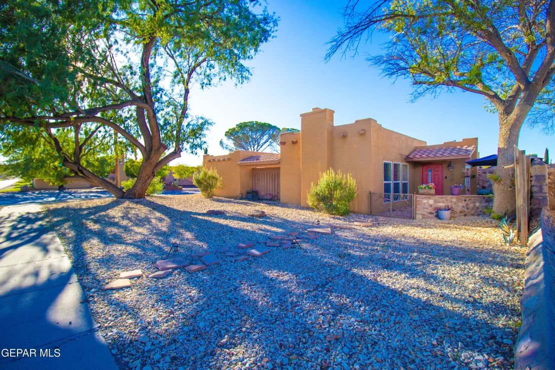 Photo of 717 FRONTERA Road
