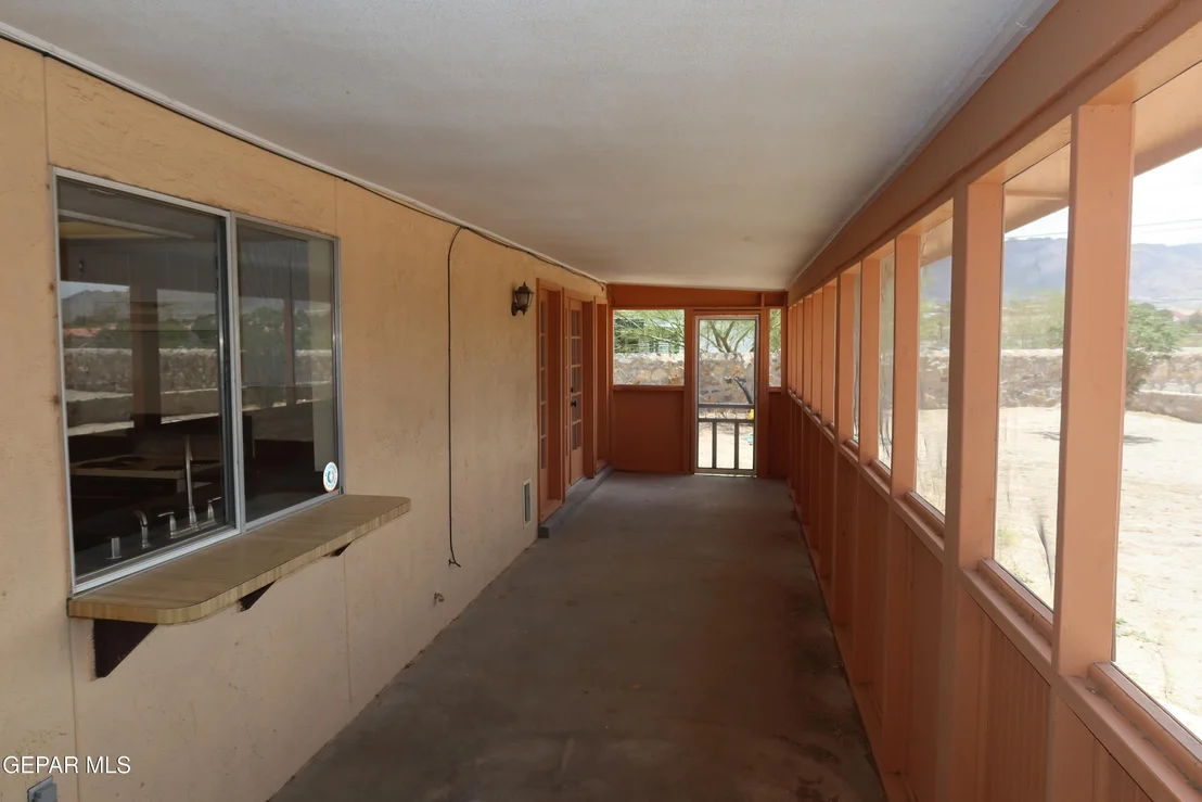 Photo of 836 DE LEON Drive