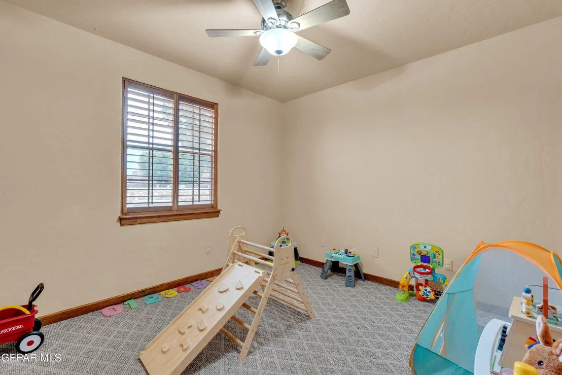Photo of 1072 LOS MOROS Drive