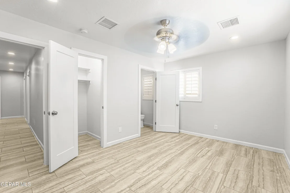 Photo of 301 Mardi Gras Drive