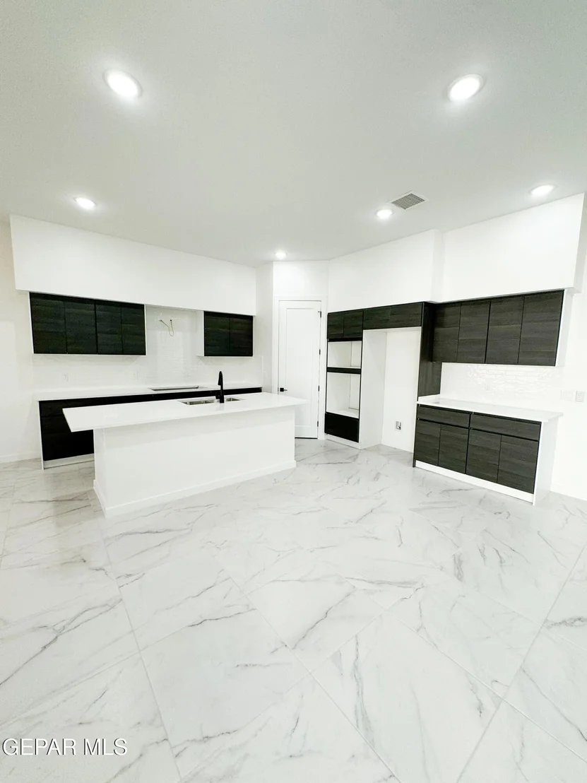 Photo of 1785 URIJAH Place