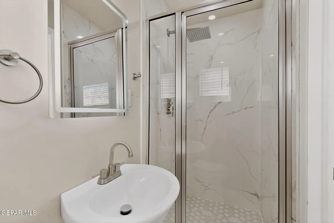 Photo of 1515 DENNIS Circle
