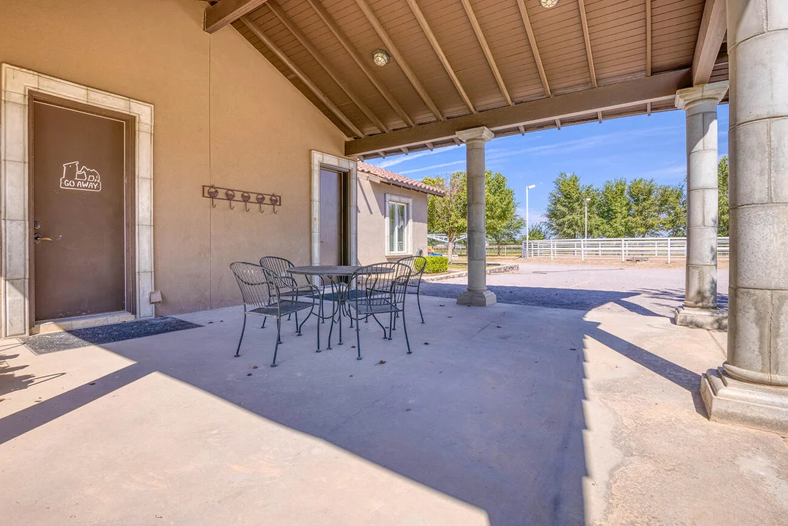 Photo of 656 COX Road