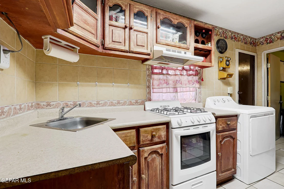 Photo of 8156 Sharp Road