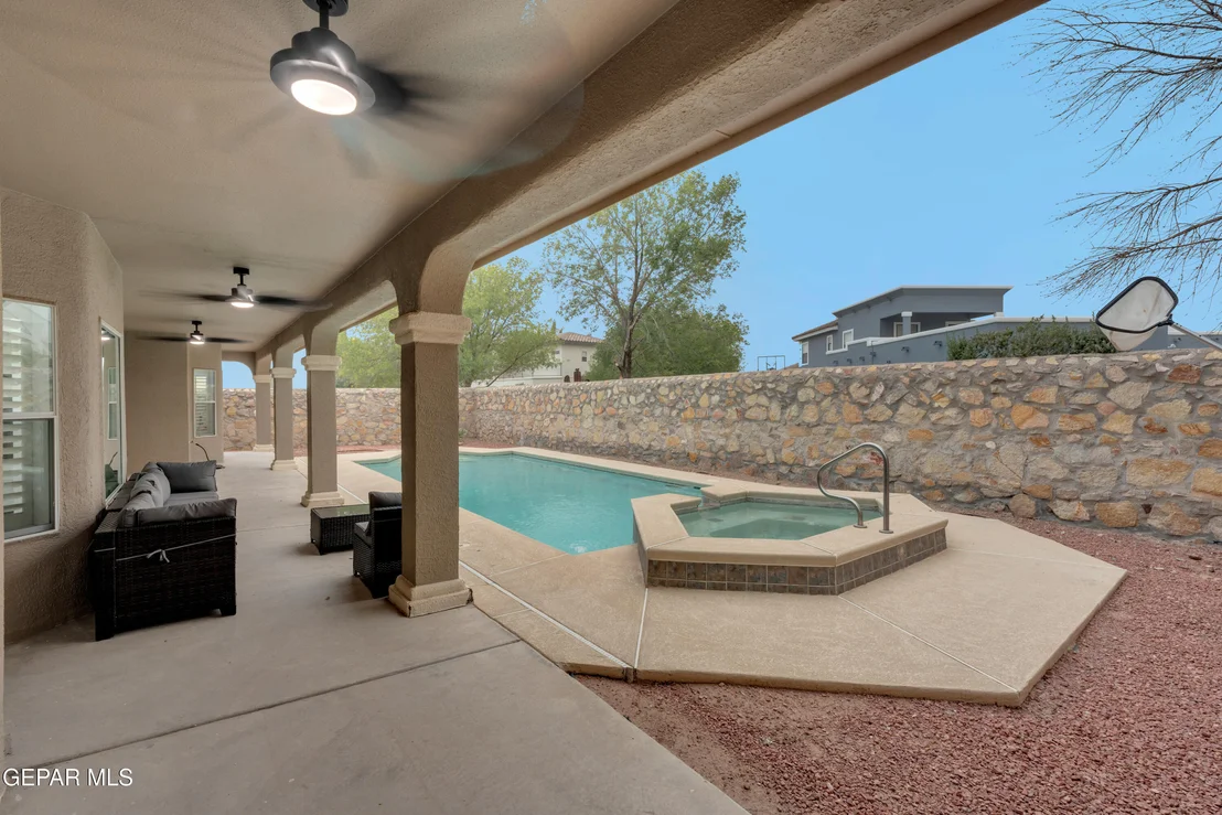 Photo of 6337 FRANKLIN RED Drive