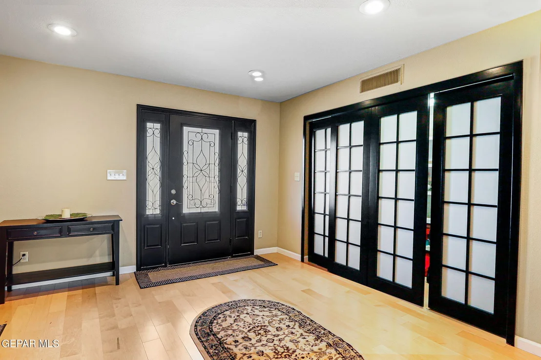 Photo of 824 AGUA CALIENTE Drive