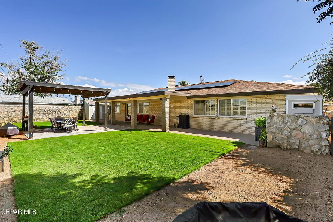 Photo of 9012 SHAVER Drive