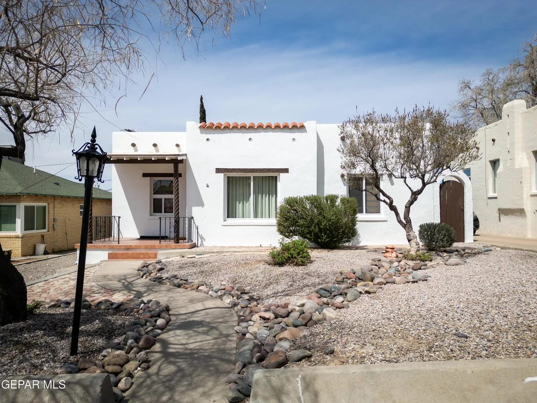 Photo of 1211 MESITA Drive