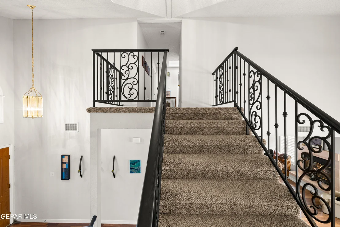 Photo of 1000 SUN RIDGE Drive