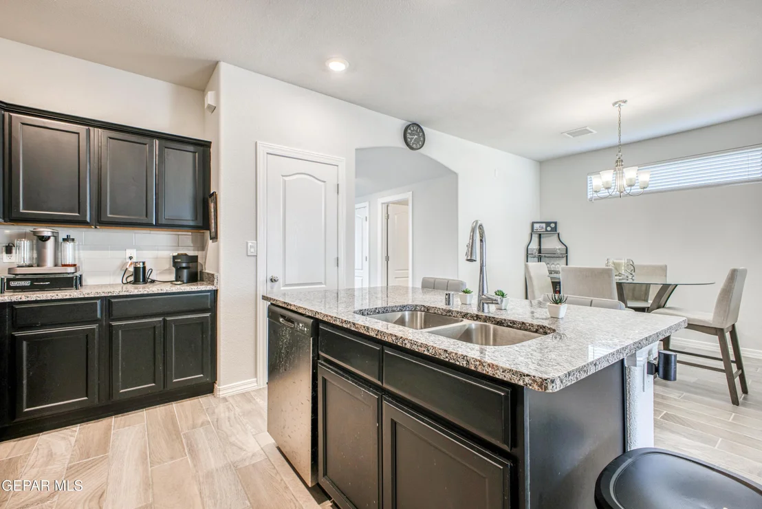 Photo of 7345 EAGLE VISTA Drive