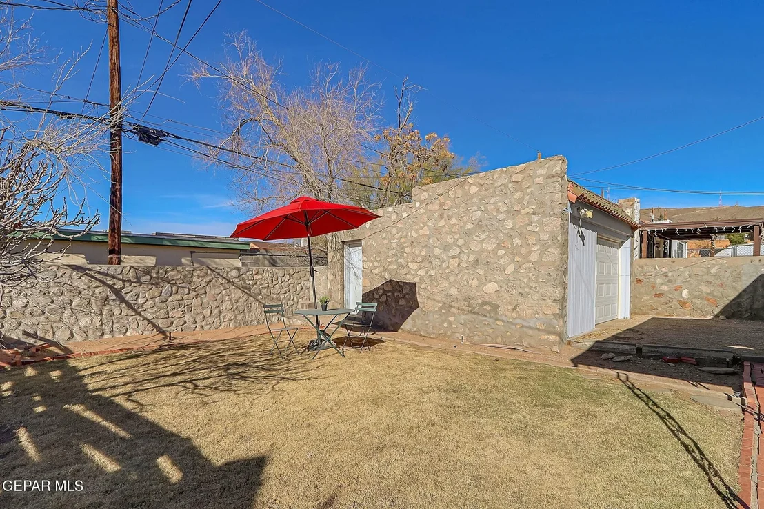 Photo of 601 E BALTIMORE Drive