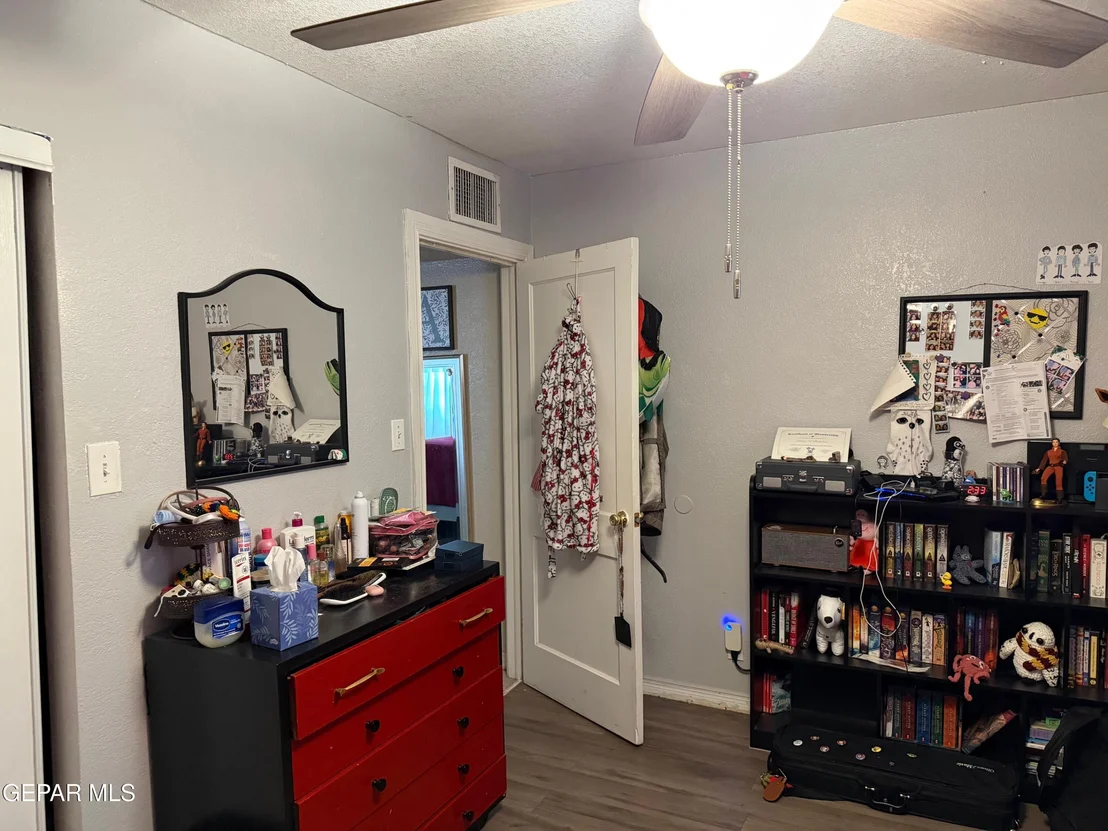 Photo of 1104 CHEYENNE Trail