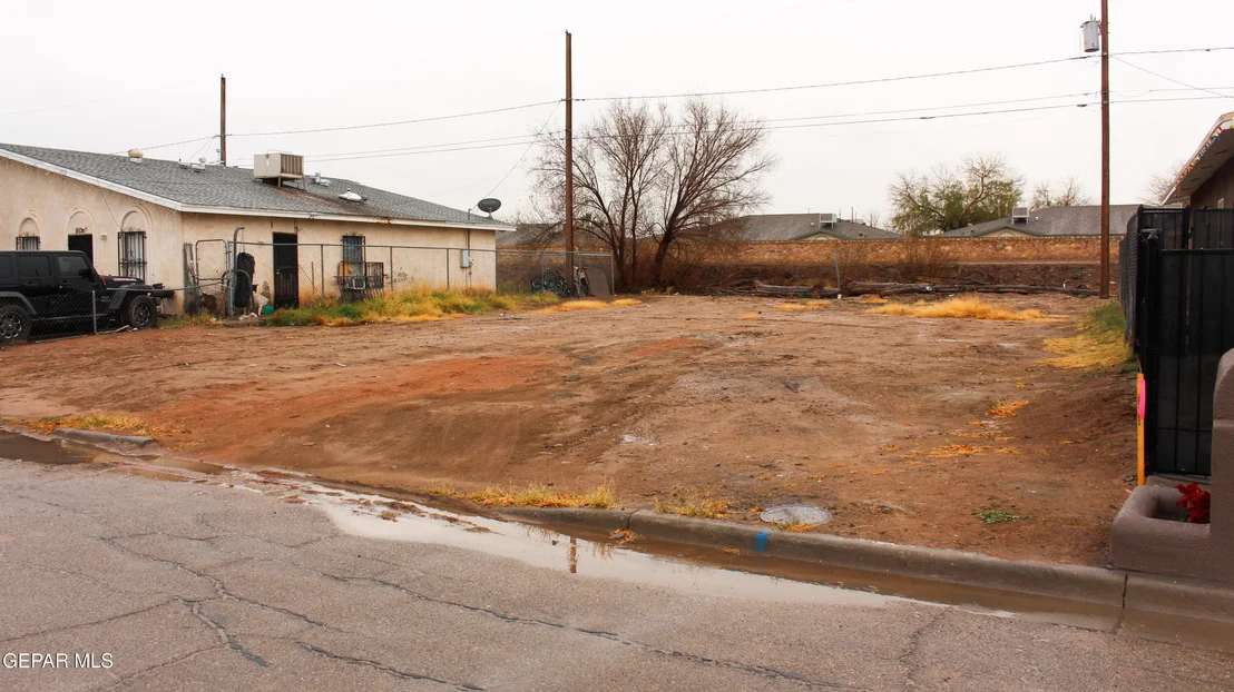 Photo of 8528 VICTOR Lane